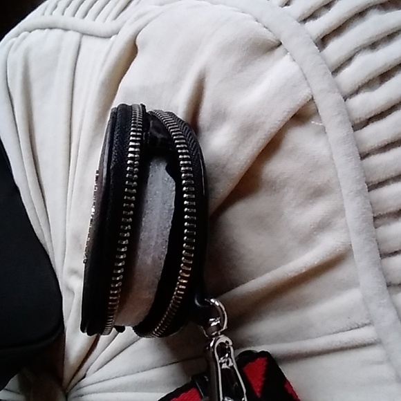 One Of A Kind.... Karl LAGERFELD ❤ - Picture 2 of 5